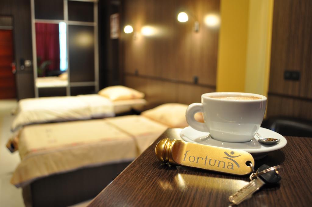 Hotel Fortuna Banja Luka Chambre photo