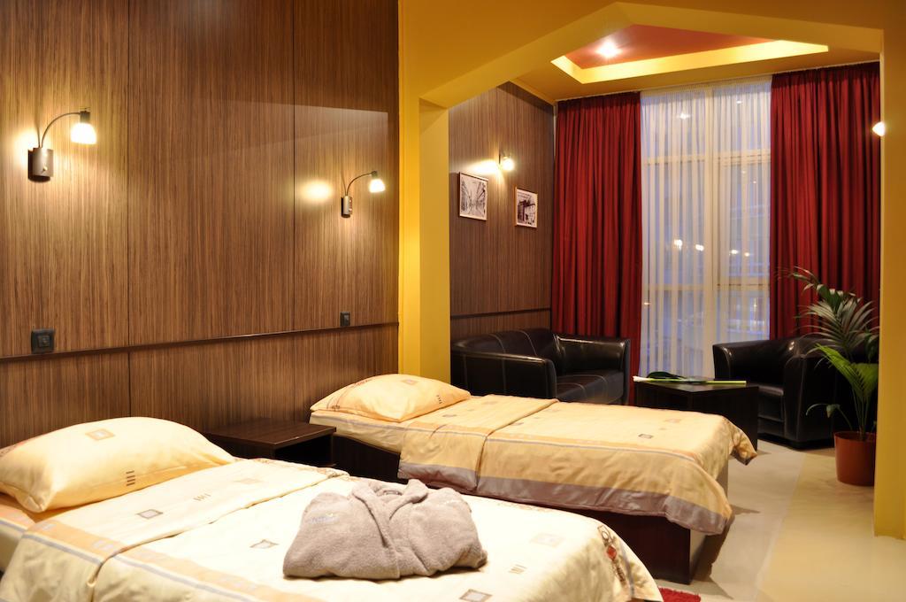 Hotel Fortuna Banja Luka Extérieur photo