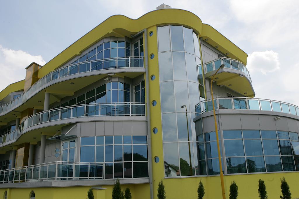 Hotel Fortuna Banja Luka Extérieur photo