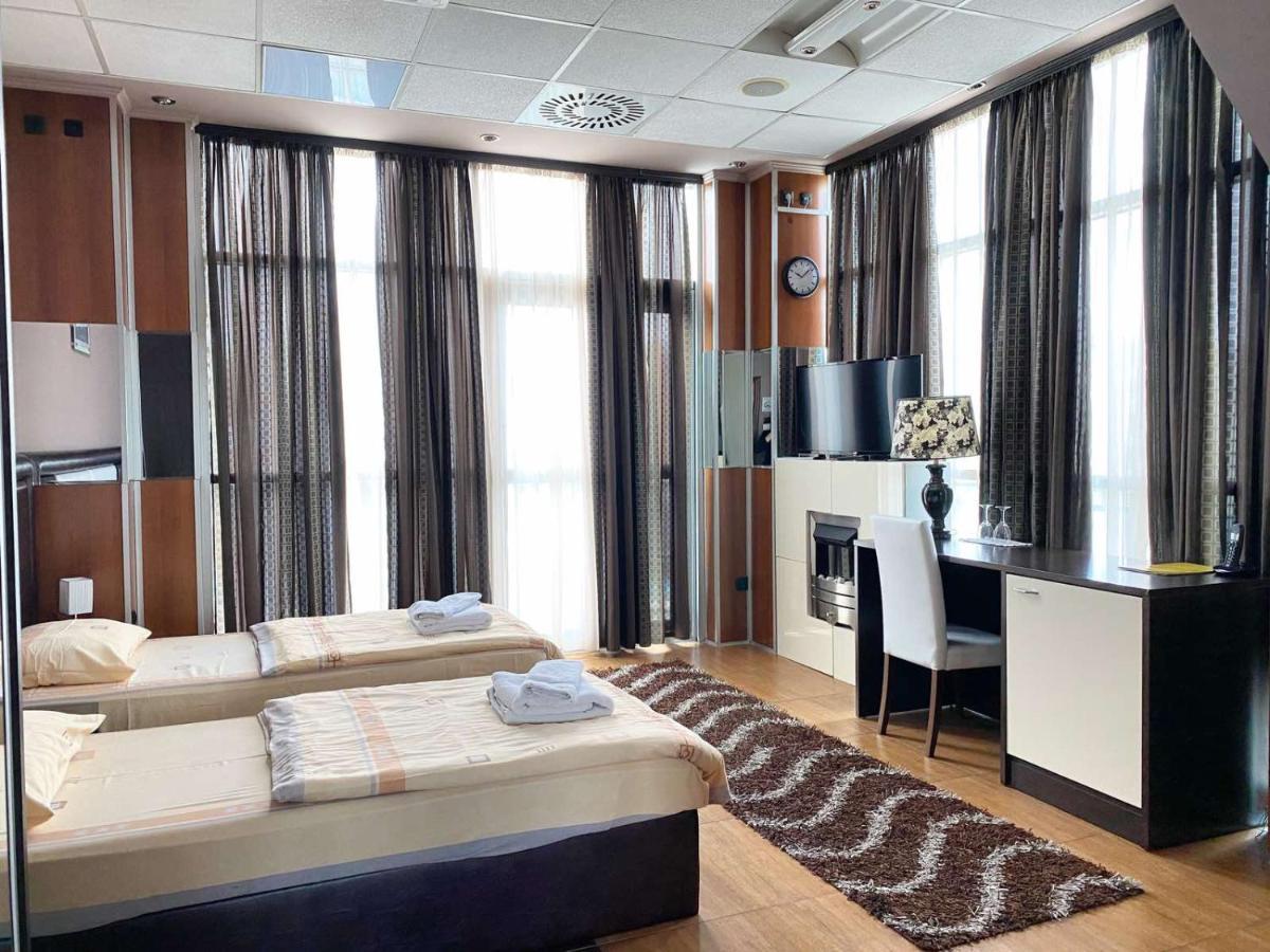 Hotel Fortuna Banja Luka Extérieur photo